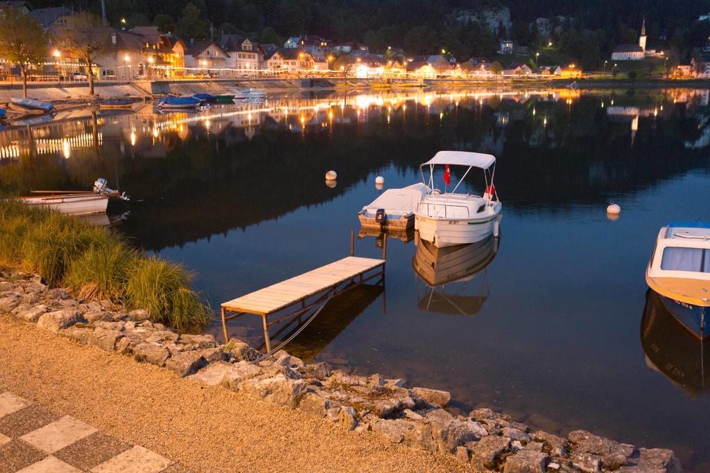 Hotel De La Truite & Spa Le Petit Nautilus Le Pont Kültér fotó