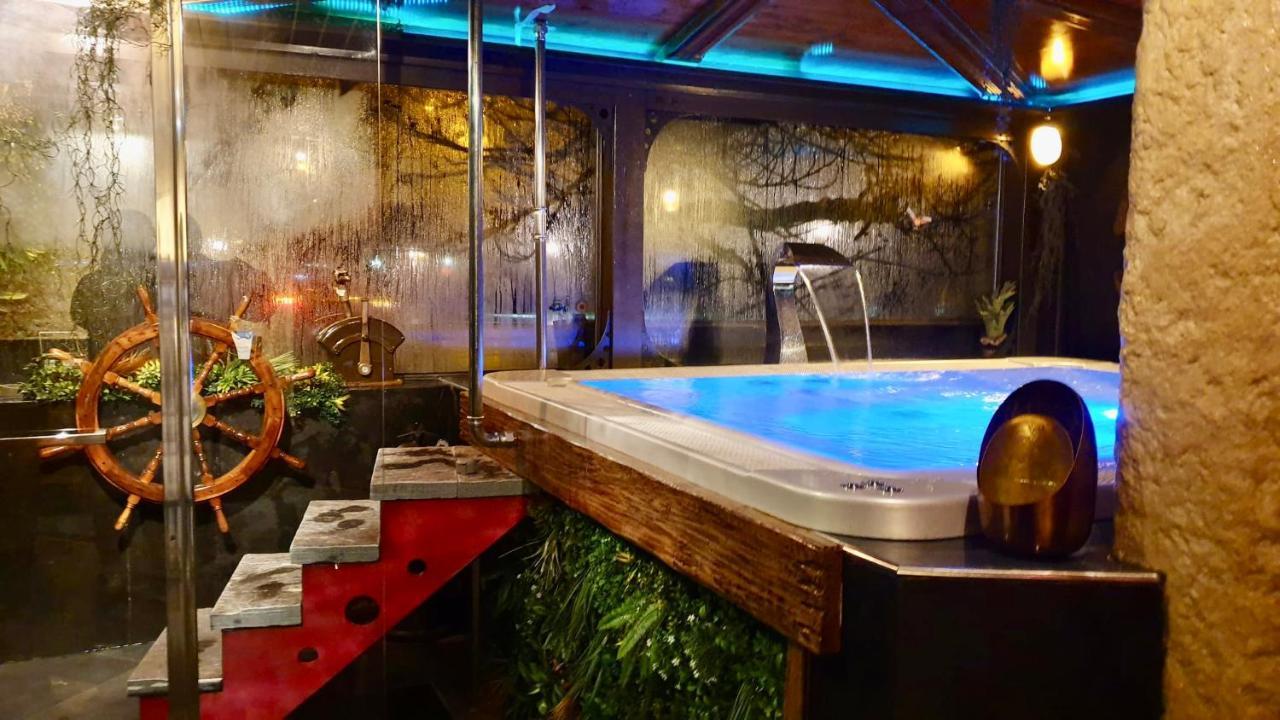 Hotel De La Truite & Spa Le Petit Nautilus Le Pont Kültér fotó